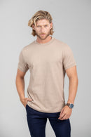 Camiseta Rich Textura Gola Média Marrom Claro - Linha Rich
