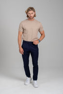 Camiseta Rich Textura Gola Média Marrom Claro - Linha Rich