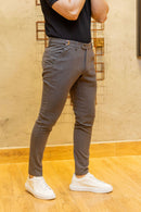 Conjunto Camiseta Tacto Preta + Calça Roman Confort Tec Chumbo