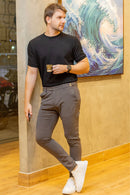 Conjunto Camiseta Tacto Preta + Calça Roman Confort Tec Chumbo