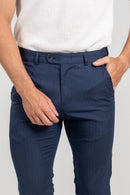 Calça Chicago Risca de Giz Ajuste Dinâmico Azul - Linha Rich