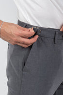 Calça Roman Confort Tec Chumbo- Linha Rich